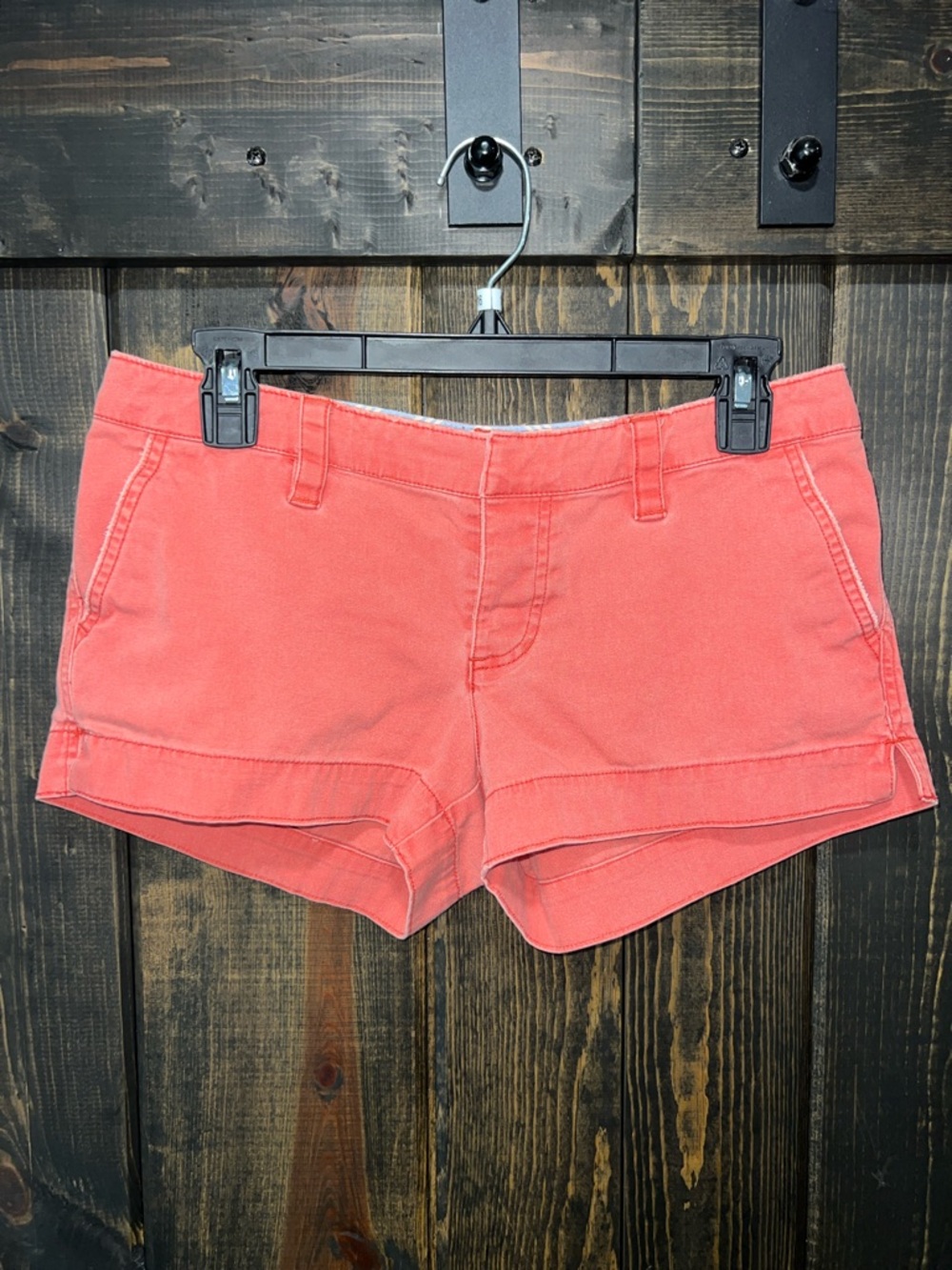 American Eagle Short Shorts 4 Y2K Low Rise Salmon Red Stretch‎ Faded Preppy